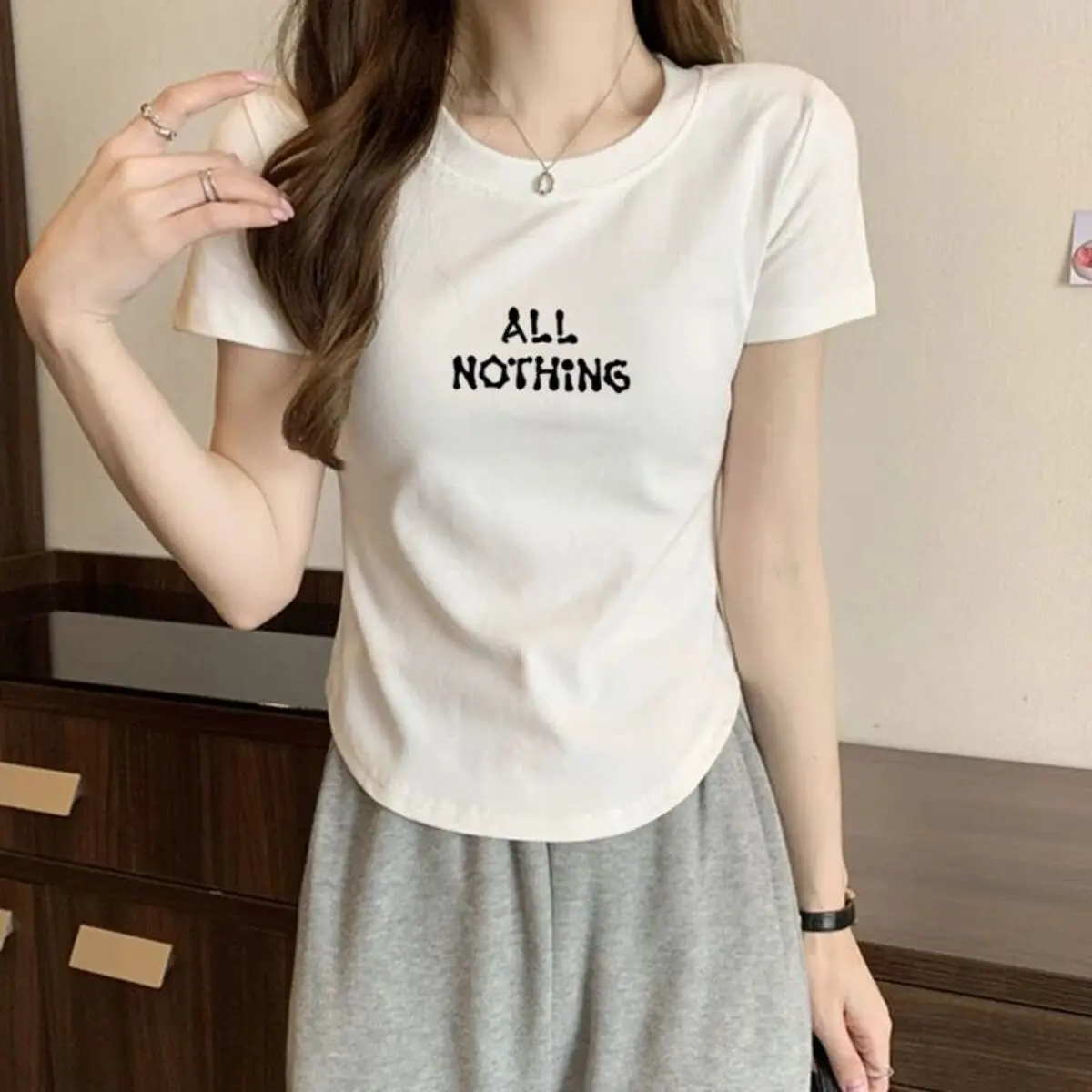 Kaos Polos Dewasa/Kaos Wanita Lengan Pendek/Kaos Oblong Wanita Distro Premium/Atasan/Baju Kasual/Baju Lengan Pendek Melar Fit Kombinasi Nyaman Bulat