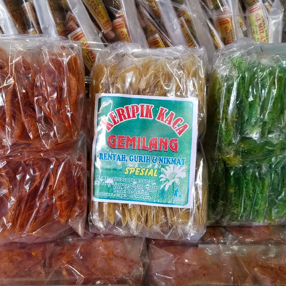 KERIPIK KACA PEDAS DAUN JERUK kemasan 500 isi 20pcs {gemilang sari}