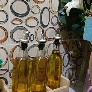 Rak Botol Minimalis ISI 3 dengan Ruangan Rinis