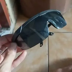 GOSAVE Eco Nimbus Safety Glasses Kacamata Safety Anti UV Anti Debu Tahan Percikan Air Lensa Clear Dark Ringan Nyaman Kerja Untuk Proyek Industri