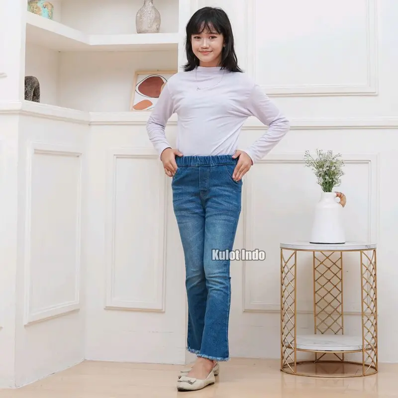 Celana Cutbray Bahan Jeans Strech Tebal Anak Perempuan Usia 7-14 tahun/Bawahan Anak Fashion 0