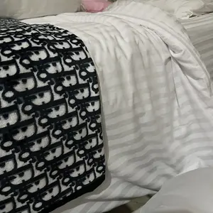 Quilt cover | Duvet cover garis putih salur putih | Katun cvc Premium Katun lokal | quilt cover hotel