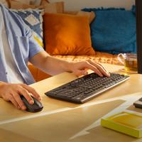 Gambar Logitech Keyboard Mouse MK295 Silent Wireless Combo - Garansi 1 Tahun dari Doran Wearable Official Store Kota Administrasi Jakarta Pusat 3 Tokopedia