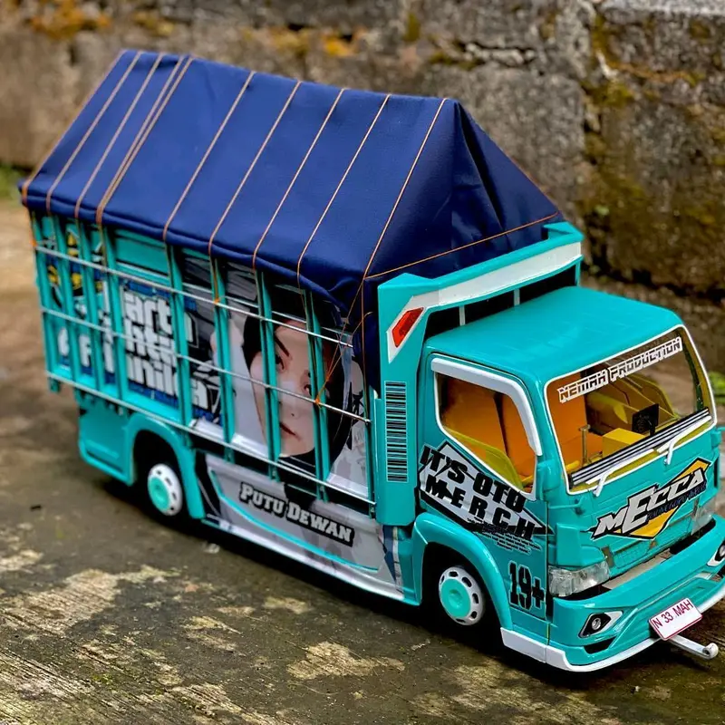 Miniatur truk truck trek kayu oleng parah Mainan kekinian edukasi anak variasi lampu Set Hadiah Toy 0