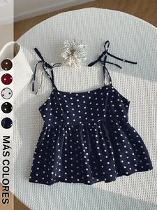 1pc Camisola de lunares con tirantes ajustables, detalle de espalda fruncida, dobladillo con volantes y estampado de lunares atemporal, blusas estilo babydoll