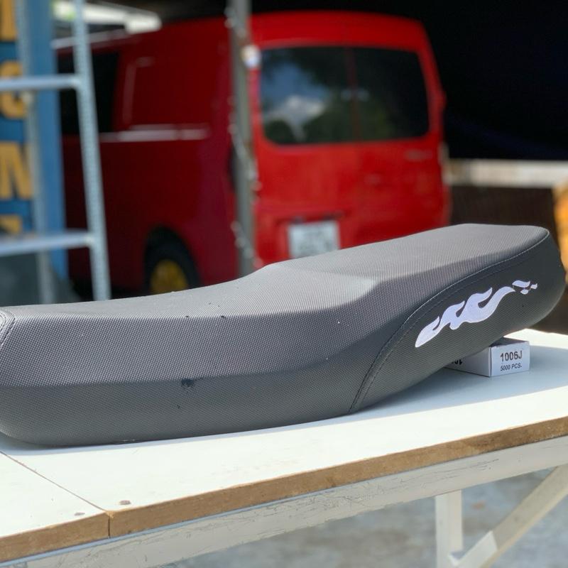  Yên  2 Tầng Lửa Thêu cho Xe Dream   Dream Thái ,Việt  Trung ,Super... -Full bộ -Yên Xe 