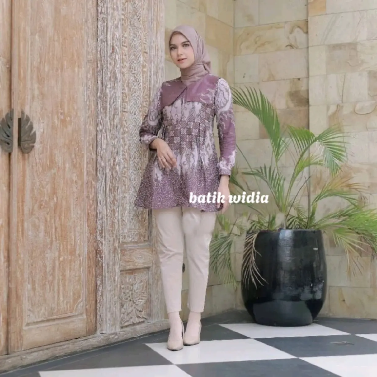 Batik Wanita Modern Lengan Panjang Atasan Batik Blus Cendana Baju Ngantor Terbaru by Batik Widia Kantor