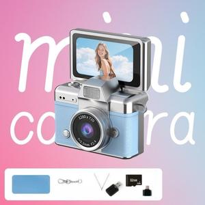 ミニキーチェーンデジタルカメラ、32GBカード・リーダー・アダプター付き！HD動画録画＋セルフィー撮影。旅行、コンサート、パーティーに最適です。いつでも思い出を切り取ろう！