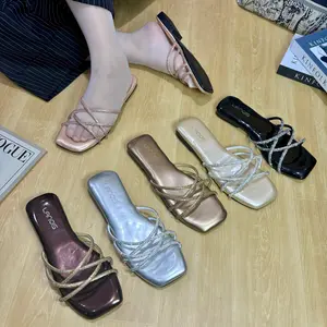 MEGAN Sandal Flat Teplek Simple Mewah Permata Bling Bling Korean Style Full Busa Empuk dengan Desain Tali Khas untuk Gaya Anda