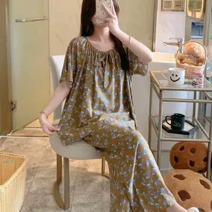 Piyama Wanita Motif Bunga Kombinasi dengan Desain Nyaman dan Elegan untuk Tidur dan Santai