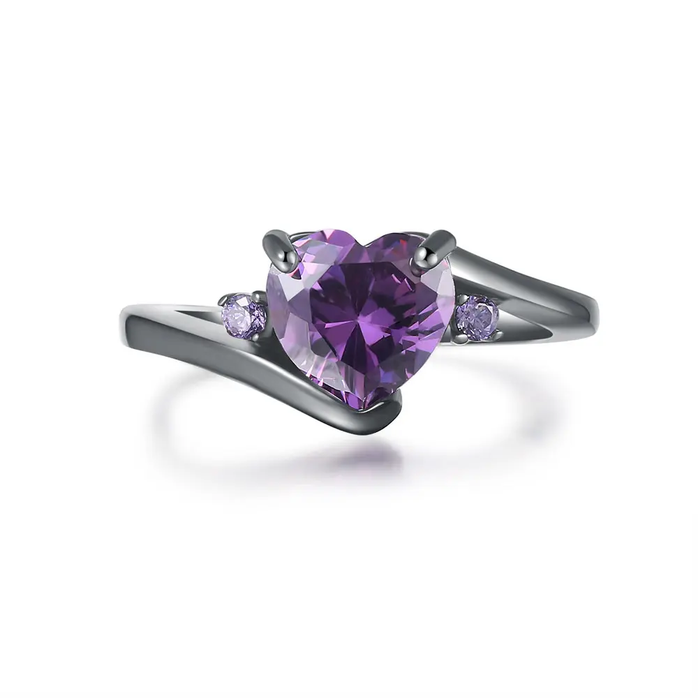 1 European and American popular hip hop trend love zircon black ring, gold-plated ring women are not allergic, suitable for going shopping to take photos to send gifts