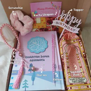 Hampers Pink Al-Quran A5 7in1 Custom Nama Sajadah Hijab Tasbih Kado Cewek Gift Box Muslimah Quran