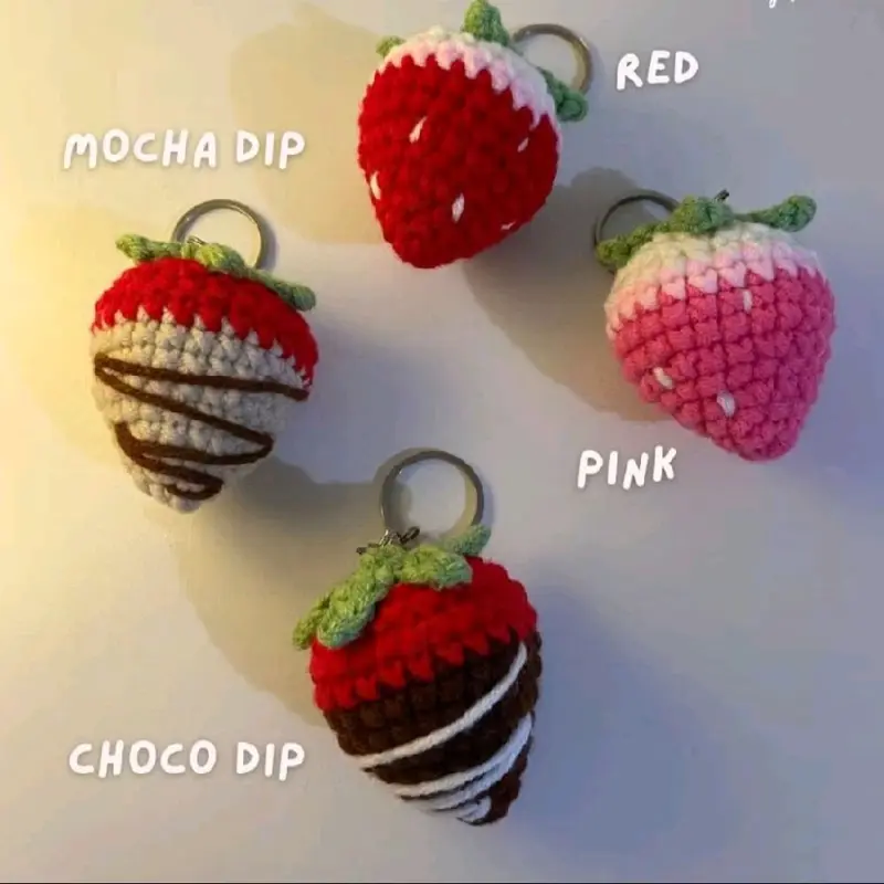 amigurumu kupu kupu gantungan rajut 0