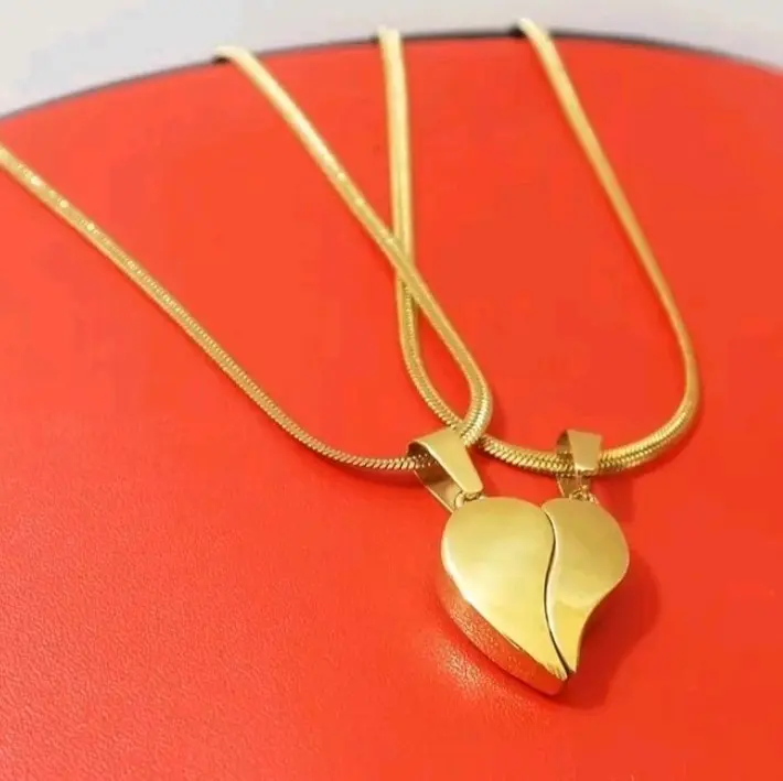 Kalung Couple Titanium ( 2 Kalung/1 Set) Kalung Titanium Liontin Love Gold titanium Elegan Emas kalung peri harian sambungan & rantai s gold warna silver 50 cm kaligrafi Kulit