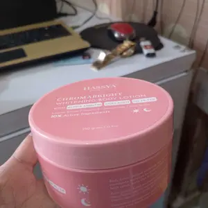 Glowing Up Sunscreen Lotion 200ML Sunblock Cream SPF90 PA +++ Wajah Dan Badan Sunscreen Sun Protect & Moisture Lotion Original Sunblock UVA/UV Protection Tahan Air Double Waterproof Oil-Free