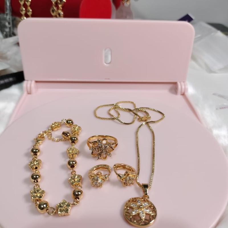 Satu Set Perhiasan Titanium Cantik 2