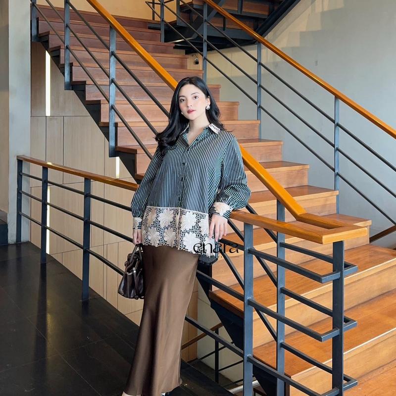 MECCA BASIC - kemeja salur by ENARA OUTFIT 4