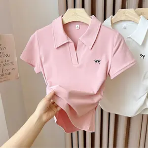 Kaos lengan pendek kerah polo bordir pita putih