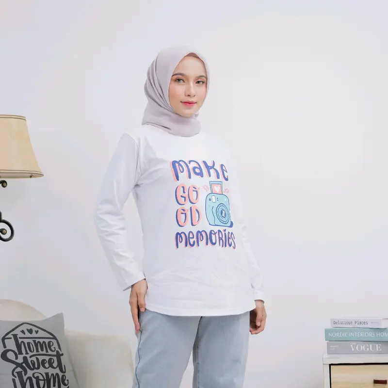 Kaos Wanita Belah Samping Motif Sablon Lembut 7NEXT LEVEL - Putih - Baju Semi Oval Keren Atasan Combed Nyaman Panjang - Santai, Katun baju labubu macaron Simple Variasi Tshirt Polos 5