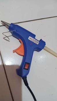 Product Review of Glue Gun/Lem Tembak (On/Off) 20W from y**3 0