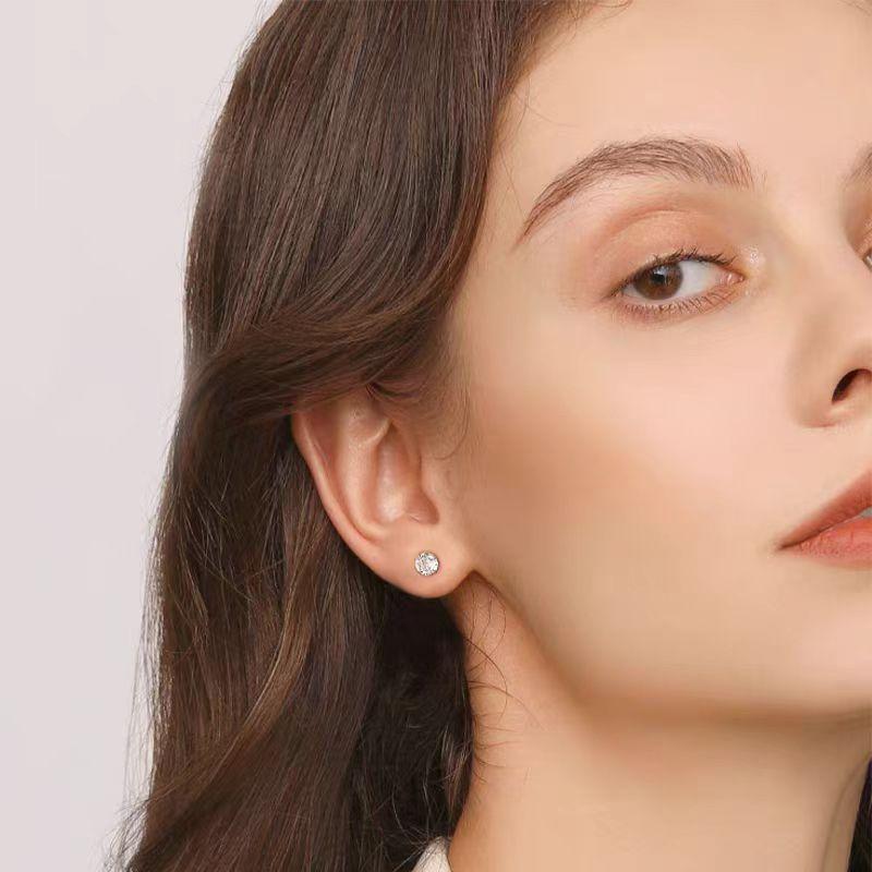 Product Introduction of Single piece personalized, fashionable, and versatile threaded earrings for both men and women 16