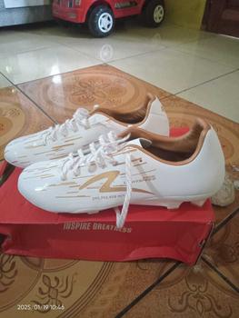 Product Review of LIGHTSPEED REBORN FG SEPATU SEPAK BOLA SPECS TERBARU 100% ORIGINAL from m**h N**a 1