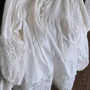 Floral Id - Blouse Lace Brukat Azalea Atasan Wanita Variasi Lace Brukat Simple Kekinian dengan Desain Elegan dan Nyaman