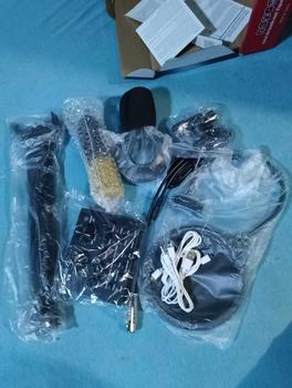 Product Review of BM-800 Condenser Microphone Kit With V8 Multifunctional Live Sound Card Audio Electronic Mobile from D** J**N 2