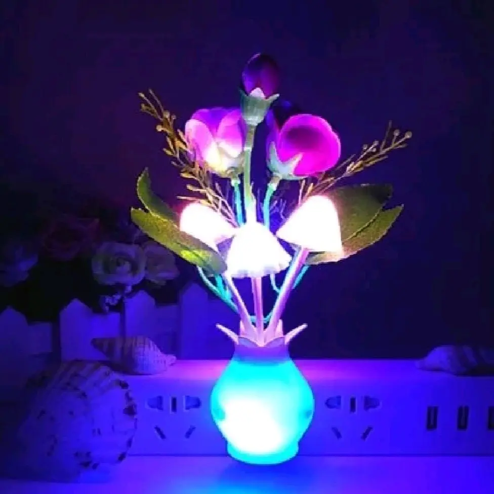 Lampu led malam kamar jamur bunga, Nyala saat gelap