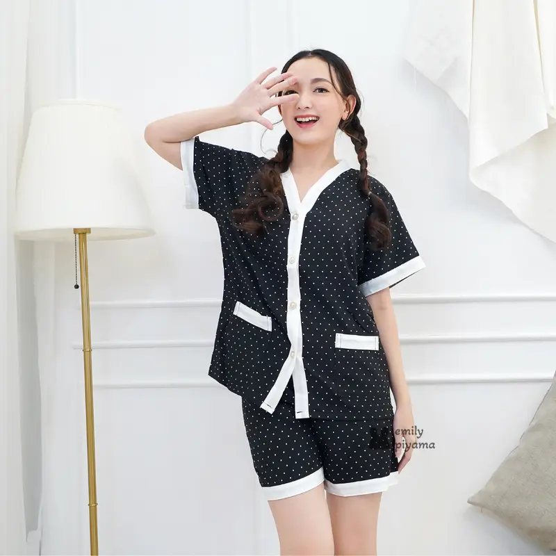 EMILY PIYAMA Baju Tidur Set Piyama Model Dot Putih Satin Kancing Depan Fit Pakaian Tidur Wanita Dewasa 4