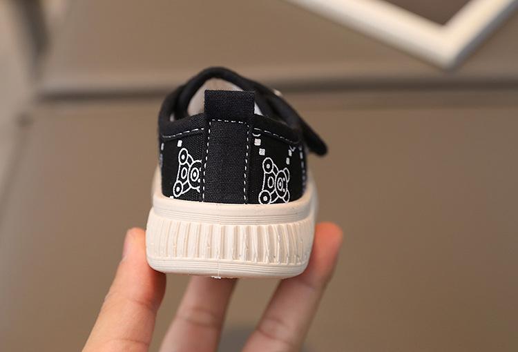 Product Introduction of Foreign Trade Baby Cartoon Shoes Korean Edition Autumn 0-3 Year Old Bear Soft Sole Men's and Women's Walking Shoes 16