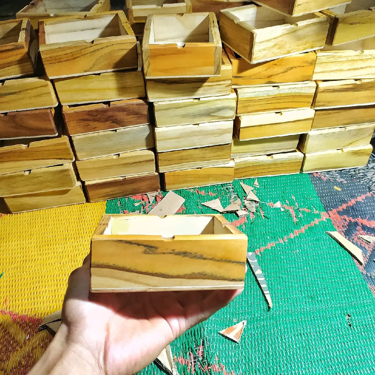 asbak bahan kayu jati ukuran sedang