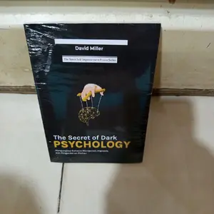 buku the secret of dark.psychology.pengarang David Miller..