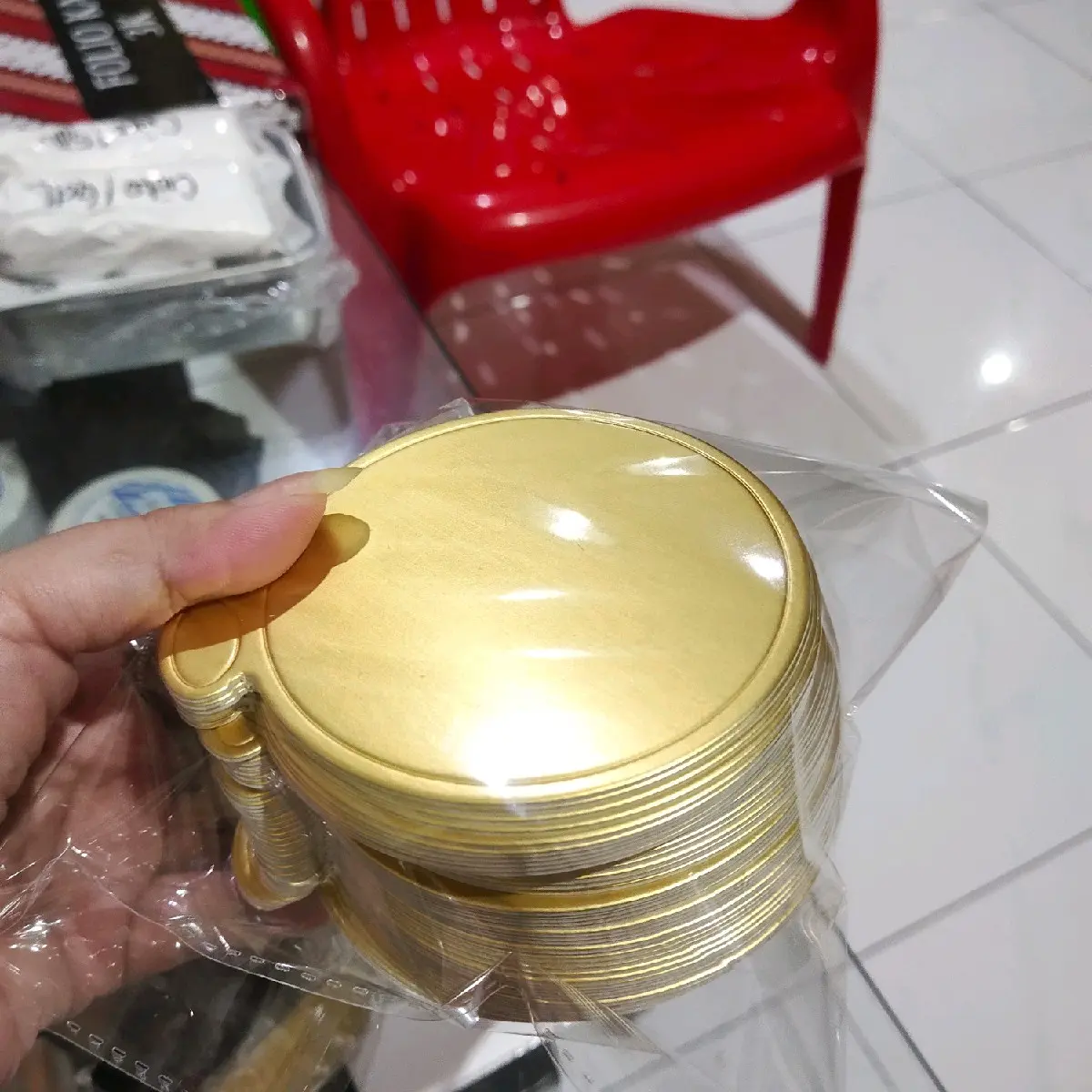 25 pcs alas tatakan donut GOLD 9cm Kitchenware