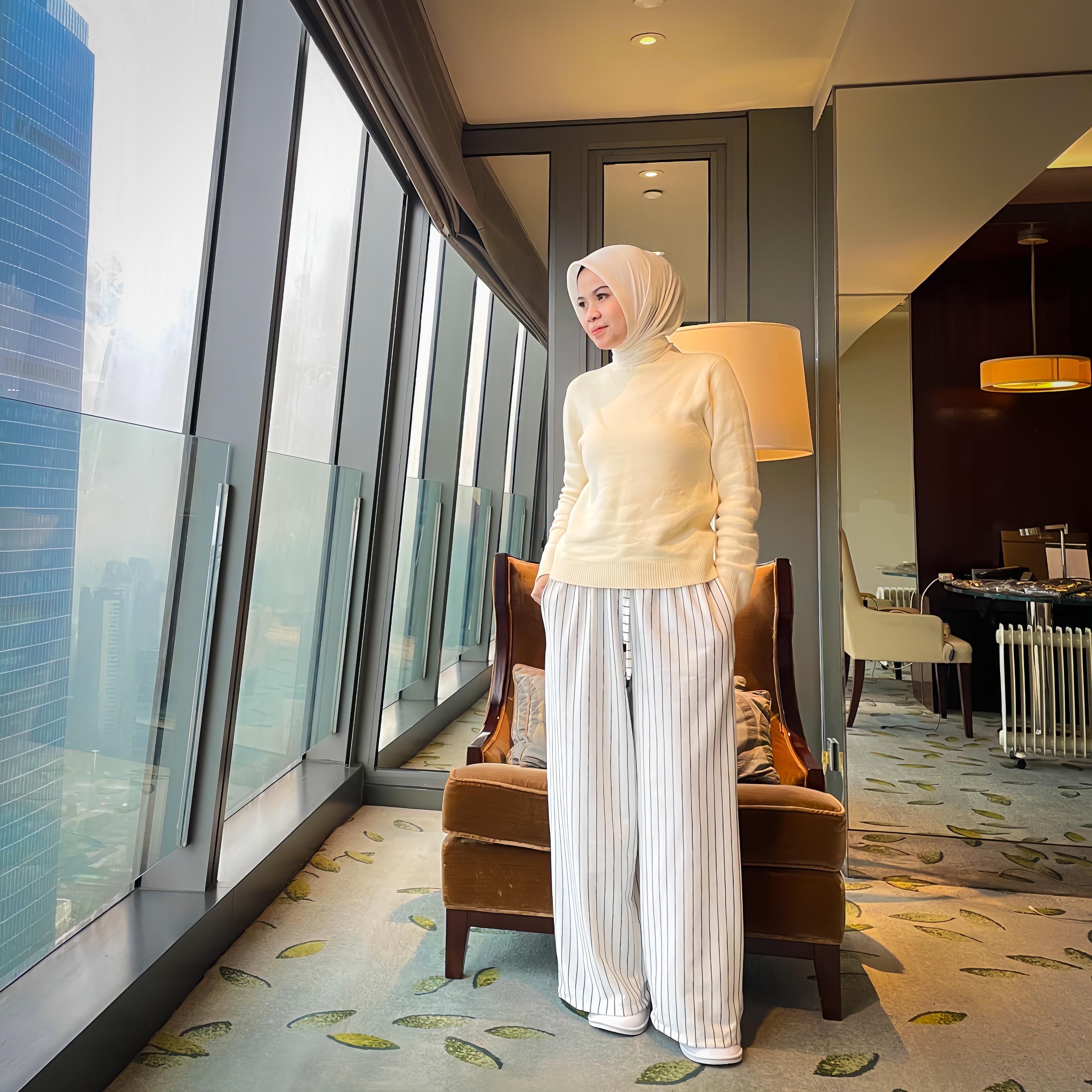 NCES NINA X HYLE - Everyday Pants Stripe Bangkok Celana Panjang Wanita Baggy Loose Basic Motif Garis Salur Formal Casual NCES NINA X HYLE - Everyday Pants Stripe Bangkok Celana Panjang Wanita Baggy Loose Basic Motif Garis Salur Formal Casual