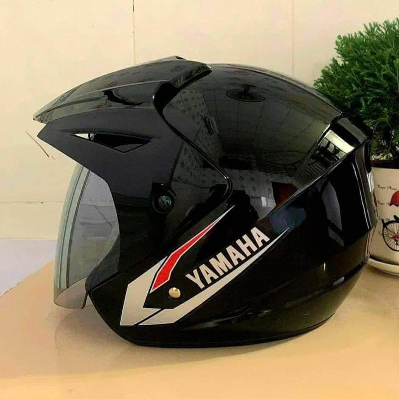 MŨ BẢO HIỂM CÓ XƯỚC NHẸ [ YAMAHA 3/4 CÓ MÁI CHE ] - Mũ bảo hiểm xe máy có xước do quá trình vận chuyển