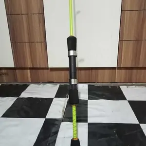 fiber carbon .. fiber carbon 100cm 110cm 120cm bahan fiber sudah bubut siap custom tersedia berbagai ukuran dan warna panjang dari 80 cm samapi 120  cm ..  bahan serat tinggi lentur dan kaku
