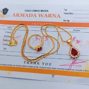 KALUNG WANITA PERMATA MERAH FREE CINCIN emas muda 3,75g dan ada surat resmi dari toko