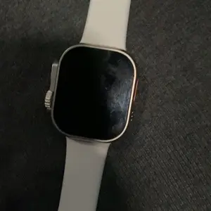 Silicone Strap for IWatch Apple Watch Series 11 10 9 8 7 6 5 4 3 Ultra 3 2 Se 3 2 49mm 46 45 44 42 41 40 38mm Soft Rubber Replacement Band Accessories for Tali Jam Tangan Smartwatch I8 S10 S8 S9 Pro Max T900 T800 Ultra 8 MAX 9 PRO S20 T500