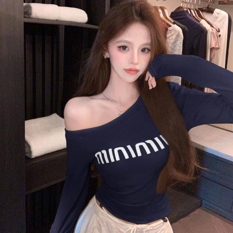 SS24 Áo Thun Nữ, Vai Nghiêng, Phong Cách Mỹ, Cô Gái Nóng Bỏng, Chữ Gợi Cảm, Dài Tay, Mỏng Vừa Vặn, Ngắn, Đơn Giản, Màu Trơn Thời Trang Đi Lại, Dễ Phối Đồ, Phong Cách Mới Hàn Quốc Top Women 1