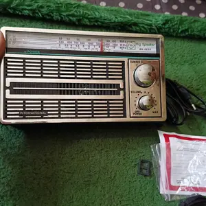RADIO INTERNASIONAL FM / AM / SW / RADIO JADUL AC DC