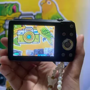 Kamera EX Z16 dengan Sensor 12,1 Megapiksel dan Zoom Optik 3x Ideal untuk Fotografi Kasual Sehari-hari Kualitas Gambar Terbaik