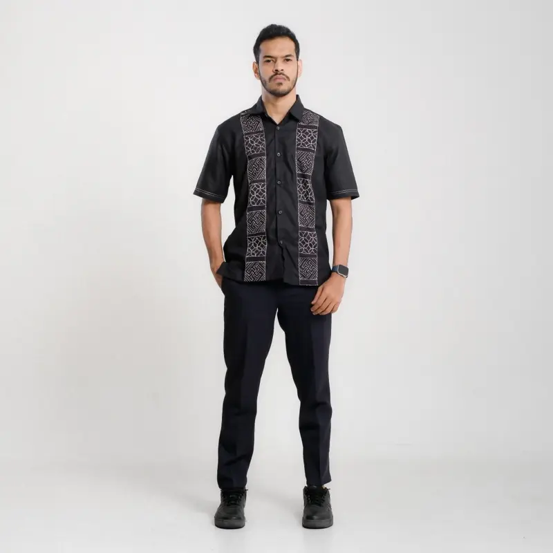 IDRYS - Baju Batik Pria Kombinasi - KEMEJA BATIK HITAM - Batik Pria Pendek Kombinasi Polos Hitam Baju Kantor Tangan Pendek Seragam Kerja Nyaman Katun Toyobo