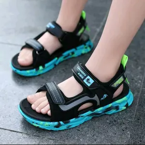 Sendal Gunung Anak Laki-Laki dengan Desain Nyaman dan Tali Pengikat yang Aman untuk Aktivitas Outdoor