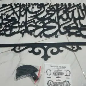 Kaligrafi Dinding MDF Seribu Dinar + Frame A Set Isi 3 Modular 120 155 cm Hitam Gold