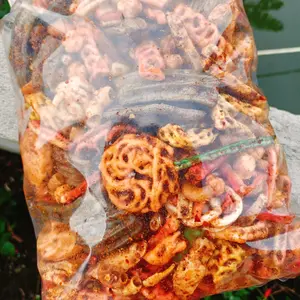 KERUPUK SEBLAK MIX SEBLAK CAMPUR PEDAS DAUN JERUK 1KG KRUPUK JENGKOL KRUPUK PEDO MAWAR KRUPUK BAWANG BETON MAKRONI Makanan Kering Krupuk Mix Camilan Food