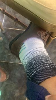 Product Review of New Style Professional Basketball Socks Towel Bottom Gradient Elite Socks Sports Socks from S**i 0
