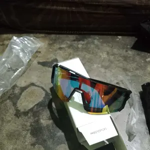 SCVCN Hot Peralatan Olahraga Kacamata Hitam Bersepeda Untuk Pria Wanita Santai Berkemah Kacamata Olahraga Golf Baseball Balap Berperahu Berlari Memancing Kacamata Bersepeda Sepeda Gunung Motor UV400 Tahan Angin Kacamata