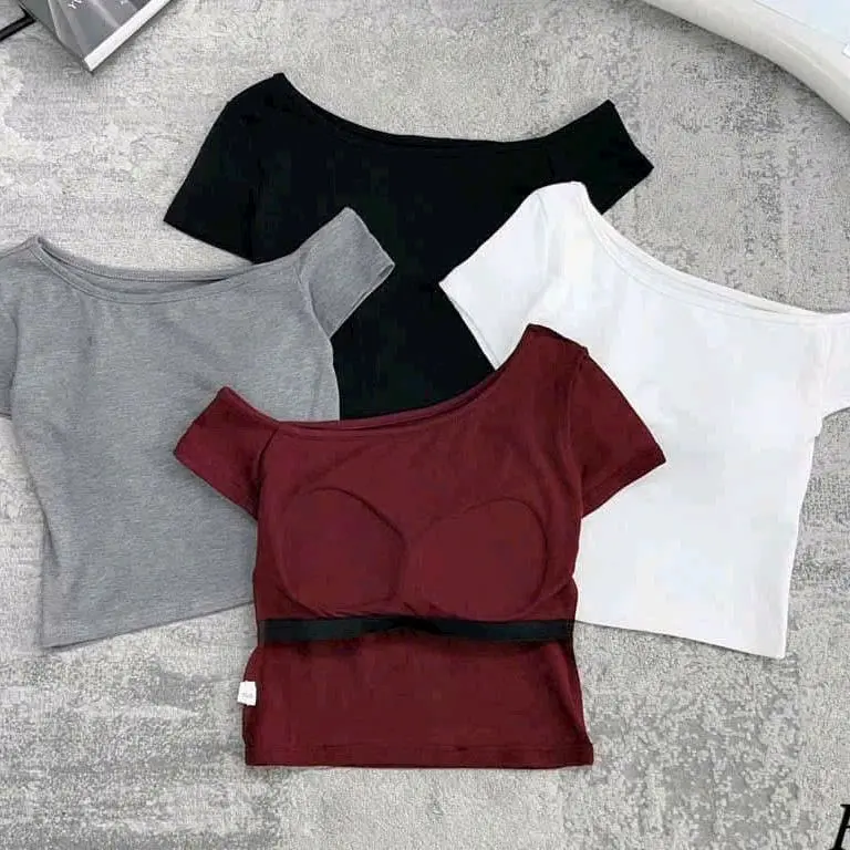 Áo cottong zip lệch vai có đệm ngực