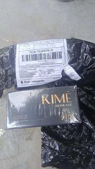 Product Review of LUMIiNIZING JEJU SOAP KIME SKINCARE BELI 1 DAPAT 2 BELI 4 DAPAT 8 from i**e 0